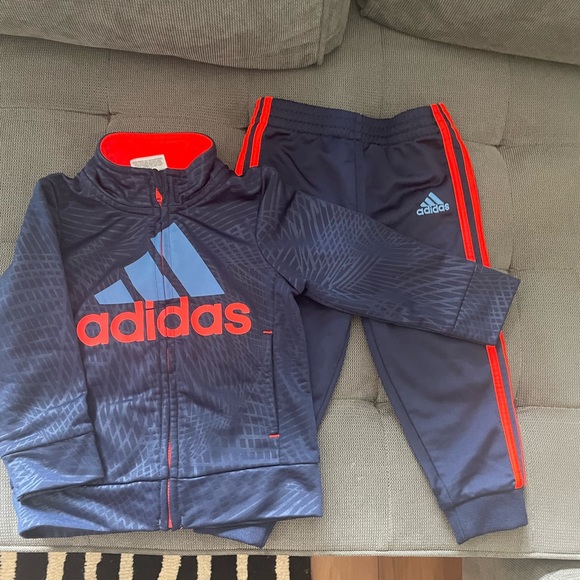 Adidas Sweatsuit Size 18M - Picture 1 of 1